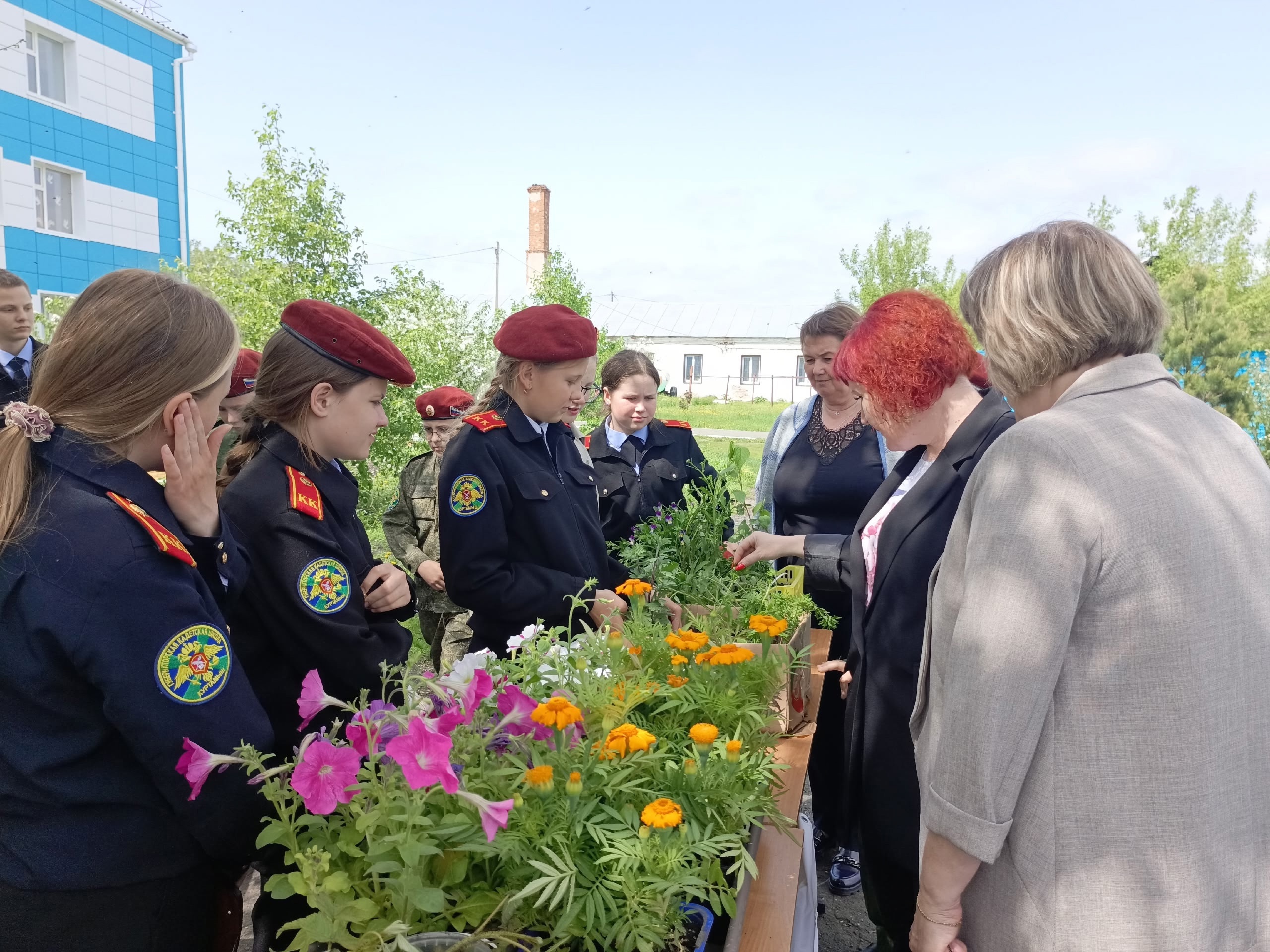 В школе расцвела &amp;quot;Первая&amp;quot; ярмарка! .
